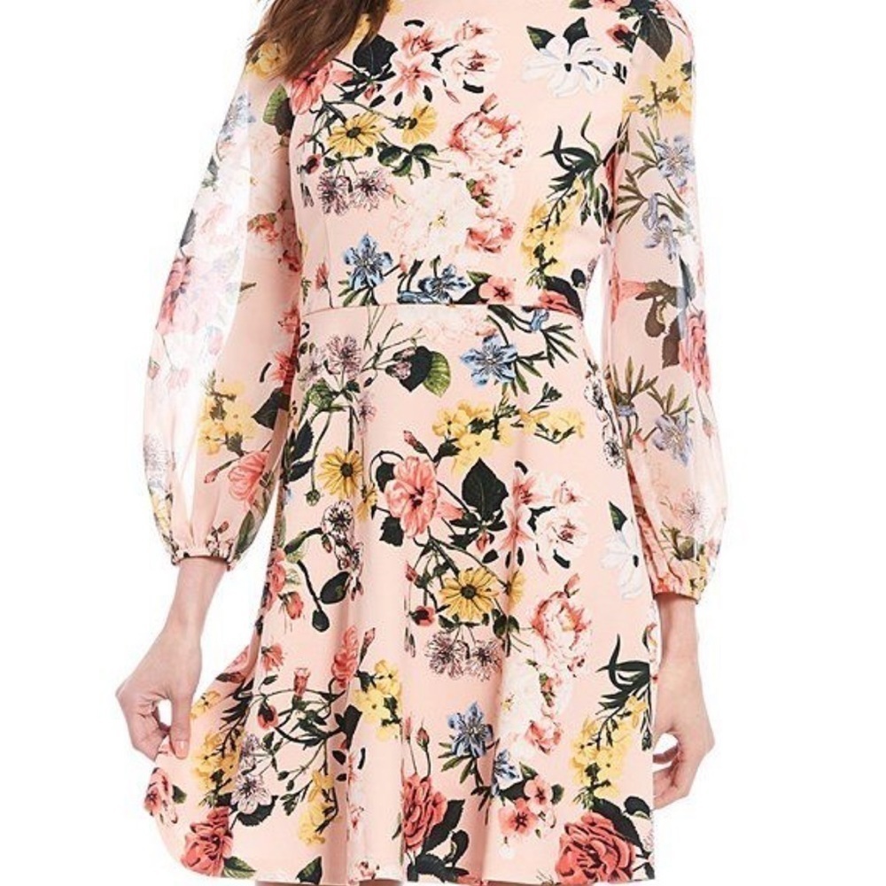 NWT! Vince Camuto Floral Chiffon Sleeve Dress​​​​​​​